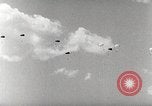 Standbild C-119 Flying Boxcar Seoul Korea, 1952, aus Sekunde 59 historischem Filmmaterial Videoclip 65675060000
