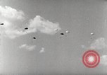 Standbild C-119 Flying Boxcar Seoul Korea, 1952, aus Sekunde 60 historischem Filmmaterial Videoclip 65675060000