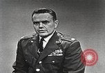 Standbild USA Officer Panama Canal Zone, 1963, aus Sekunde 15 historischem Filmmaterial Videoclip 65675060007