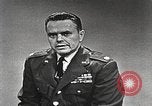Standbild USA Officer Panama Canal Zone, 1963, aus Sekunde 16 historischem Filmmaterial Videoclip 65675060007
