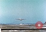 Standbild C-123B assault Transportflugzeuge Hagerstown Maryland USA, 1955, aus Sekunde 45 historischem Filmmaterial Videoclip 65675060009