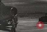 Image F-84F Thunderstreak aéronefs United States USA, 1954, de la seconde 50 séquences d'archives historiques vidéo 65675060019