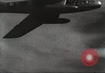 Standbild F-84F Thunderstreak Flugzeuge United States USA, 1954, aus Sekunde 53 historischem Filmmaterial Videoclip 65675060020
