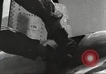 Standbild F-84F Thunderstreak Flugzeuge United States USA, 1954, aus Sekunde 17 historischem Filmmaterial Videoclip 65675060023