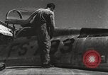 Standbild F-84F Thunderstreak Flugzeuge United States USA, 1954, aus Sekunde 34 historischem Filmmaterial Videoclip 65675060023