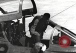 Standbild F-84F Thunderstreak Flugzeuge United States USA, 1954, aus Sekunde 55 historischem Filmmaterial Videoclip 65675060023