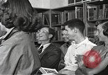 Image American élèves de l'École dépendant Heidelberg Allemagne, 1952, de la seconde 60 séquences d'archives historiques vidéo 65675060025