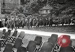 Image American élèves de l'École dépendant Heidelberg Allemagne, 1952, de la seconde 11 séquences d'archives historiques vidéo 65675060028