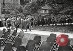 Image American élèves de l'École dépendant Heidelberg Allemagne, 1952, de la seconde 14 séquences d'archives historiques vidéo 65675060028