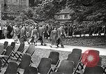 Image American élèves de l'École dépendant Heidelberg Allemagne, 1952, de la seconde 16 séquences d'archives historiques vidéo 65675060028