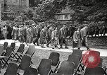 Image American élèves de l'École dépendant Heidelberg Allemagne, 1952, de la seconde 18 séquences d'archives historiques vidéo 65675060028