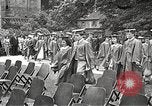 Image American élèves de l'École dépendant Heidelberg Allemagne, 1952, de la seconde 26 séquences d'archives historiques vidéo 65675060028