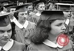Image American élèves de l'École dépendant Heidelberg Allemagne, 1952, de la seconde 36 séquences d'archives historiques vidéo 65675060028