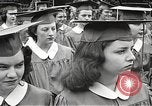Image American élèves de l'École dépendant Heidelberg Allemagne, 1952, de la seconde 44 séquences d'archives historiques vidéo 65675060028