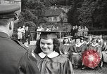 Image American élèves de l'École dépendant Heidelberg Allemagne, 1952, de la seconde 26 séquences d'archives historiques vidéo 65675060031