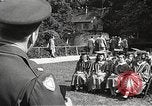 Image American élèves de l'École dépendant Heidelberg Allemagne, 1952, de la seconde 32 séquences d'archives historiques vidéo 65675060031