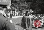 Image American élèves de l'École dépendant Heidelberg Allemagne, 1952, de la seconde 45 séquences d'archives historiques vidéo 65675060031