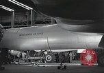 Standbild B-36 Peacemaker Flugzeuge Fort Worth Texas USA, 1949, aus Sekunde 15 historischem Filmmaterial Videoclip 65675060037