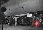 Standbild B-36 Peacemaker Flugzeuge Fort Worth Texas USA, 1949, aus Sekunde 33 historischem Filmmaterial Videoclip 65675060037