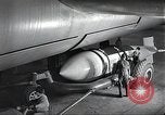 Standbild B-36 Peacemaker Flugzeuge Fort Worth Texas USA, 1949, aus Sekunde 25 historischem Filmmaterial Videoclip 65675060038