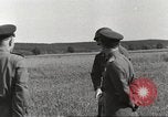 Immagine di Il maggiore generale Albert e marrone Protivin Cecoslovacchia, 1945, secondo 52 filmato di repertorio 65675060042