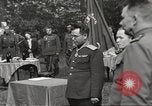 Image Le Major-général Albert E Brown La Tchécoslovaquie Protivin, 1945, de la seconde 36 séquences d'archives historiques vidéo 65675060044