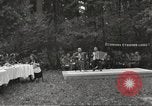 Standbild Vereinigte Staaten und Russische Offiziere Protivin Tschechoslowakei, 1945, aus Sekunde 6 historischem Filmmaterial Videoclip 65675060046