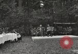 Standbild Vereinigte Staaten und Russische Offiziere Protivin Tschechoslowakei, 1945, aus Sekunde 7 historischem Filmmaterial Videoclip 65675060046