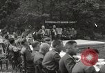 Standbild Vereinigte Staaten und Russische Offiziere Protivin Tschechoslowakei, 1945, aus Sekunde 16 historischem Filmmaterial Videoclip 65675060046
