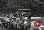 Standbild Vereinigte Staaten und Russische Offiziere Protivin Tschechoslowakei, 1945, aus Sekunde 18 historischem Filmmaterial Videoclip 65675060046