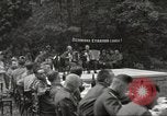 Standbild Vereinigte Staaten und Russische Offiziere Protivin Tschechoslowakei, 1945, aus Sekunde 19 historischem Filmmaterial Videoclip 65675060046