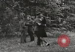 Standbild Vereinigte Staaten und Russische Offiziere Protivin Tschechoslowakei, 1945, aus Sekunde 49 historischem Filmmaterial Videoclip 65675060046
