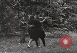 Standbild Vereinigte Staaten und Russische Offiziere Protivin Tschechoslowakei, 1945, aus Sekunde 53 historischem Filmmaterial Videoclip 65675060046