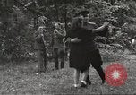 Standbild Vereinigte Staaten und Russische Offiziere Protivin Tschechoslowakei, 1945, aus Sekunde 57 historischem Filmmaterial Videoclip 65675060046