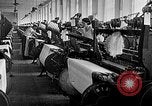 Image textile mill United States USA, 1942, de la seconde 39 séquences d'archives historiques vidéo 65675060052