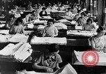 Image textile mill United States USA, 1942, de la seconde 41 séquences d'archives historiques vidéo 65675060052