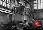 Image steel plant United States USA, 1942, de la seconde 26 séquences d'archives historiques vidéo 65675060054