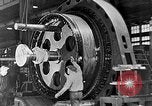 Image electric motor manufacturing United States USA, 1942, de la seconde 8 séquences d'archives historiques vidéo 65675060055
