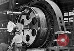 Image electric motor manufacturing United States USA, 1942, de la seconde 9 séquences d'archives historiques vidéo 65675060055