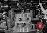 Image electric motor manufacturing United States USA, 1942, de la seconde 12 séquences d'archives historiques vidéo 65675060055
