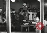 Image des Forces armées des Etats-Unis Station radio Guam Îles Mariannes, 1947, de la seconde 53 séquences d'archives historiques vidéo 65675060065
