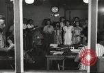 Image des Forces armées des Etats-Unis Station radio Guam Îles Mariannes, 1947, de la seconde 54 séquences d'archives historiques vidéo 65675060065