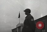 Immagine di Ufficio comune di Sino-American Questura Tsingtao in Cina, 1947, secondo 39 filmato di repertorio 65675060066
