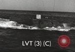 Standbild verschiedene Arten von amphibischen Handwerk United States USA, 1953, aus Sekunde 16 historischem Filmmaterial Videoclip 65675060072