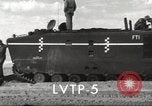 Standbild verschiedene Arten von amphibischen Handwerk United States USA, 1953, aus Sekunde 27 historischem Filmmaterial Videoclip 65675060072