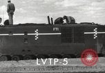 Standbild verschiedene Arten von amphibischen Handwerk United States USA, 1953, aus Sekunde 34 historischem Filmmaterial Videoclip 65675060072