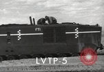 Standbild verschiedene Arten von amphibischen Handwerk United States USA, 1953, aus Sekunde 37 historischem Filmmaterial Videoclip 65675060072