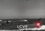 Standbild USA Landing Craft Fahrzeug Personal United States USA, 1953, aus Sekunde 3 historischem Filmmaterial Videoclip 65675060080