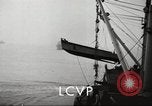Standbild USA Landing Craft Fahrzeug Personal United States USA, 1953, aus Sekunde 7 historischem Filmmaterial Videoclip 65675060080
