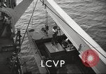 Standbild USA Landing Craft Fahrzeug Personal United States USA, 1953, aus Sekunde 15 historischem Filmmaterial Videoclip 65675060080